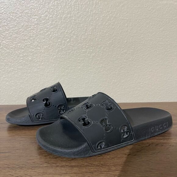 Sold  - Picture 2 of 11